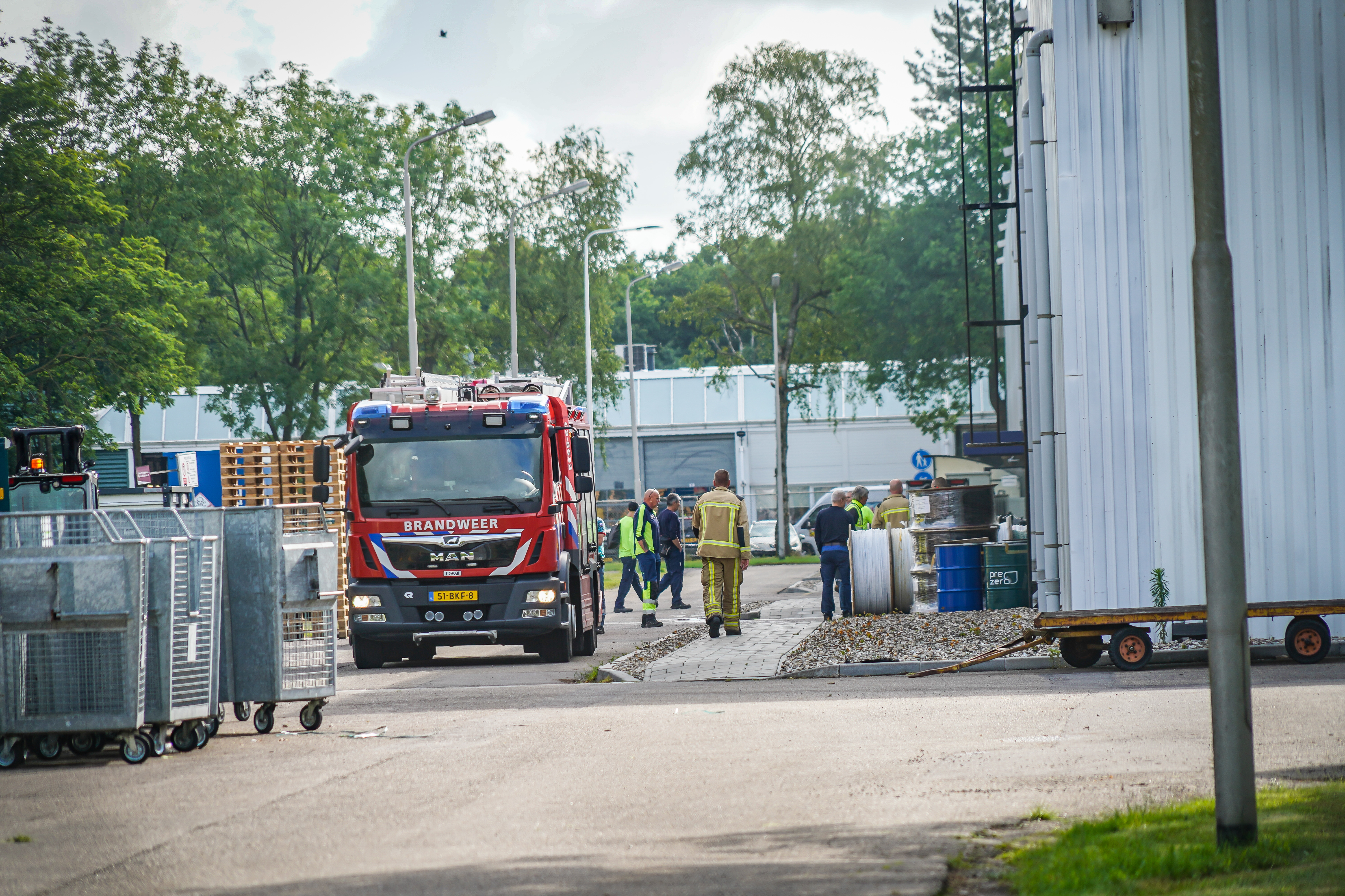 Brand in landbouwvoertuig in Emmen