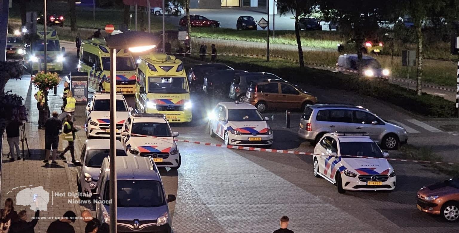 Traumahelikopter en meerdere ambulances bij steekpartij in Emmen, Slachtoffer zwaargewond (UPDATE)