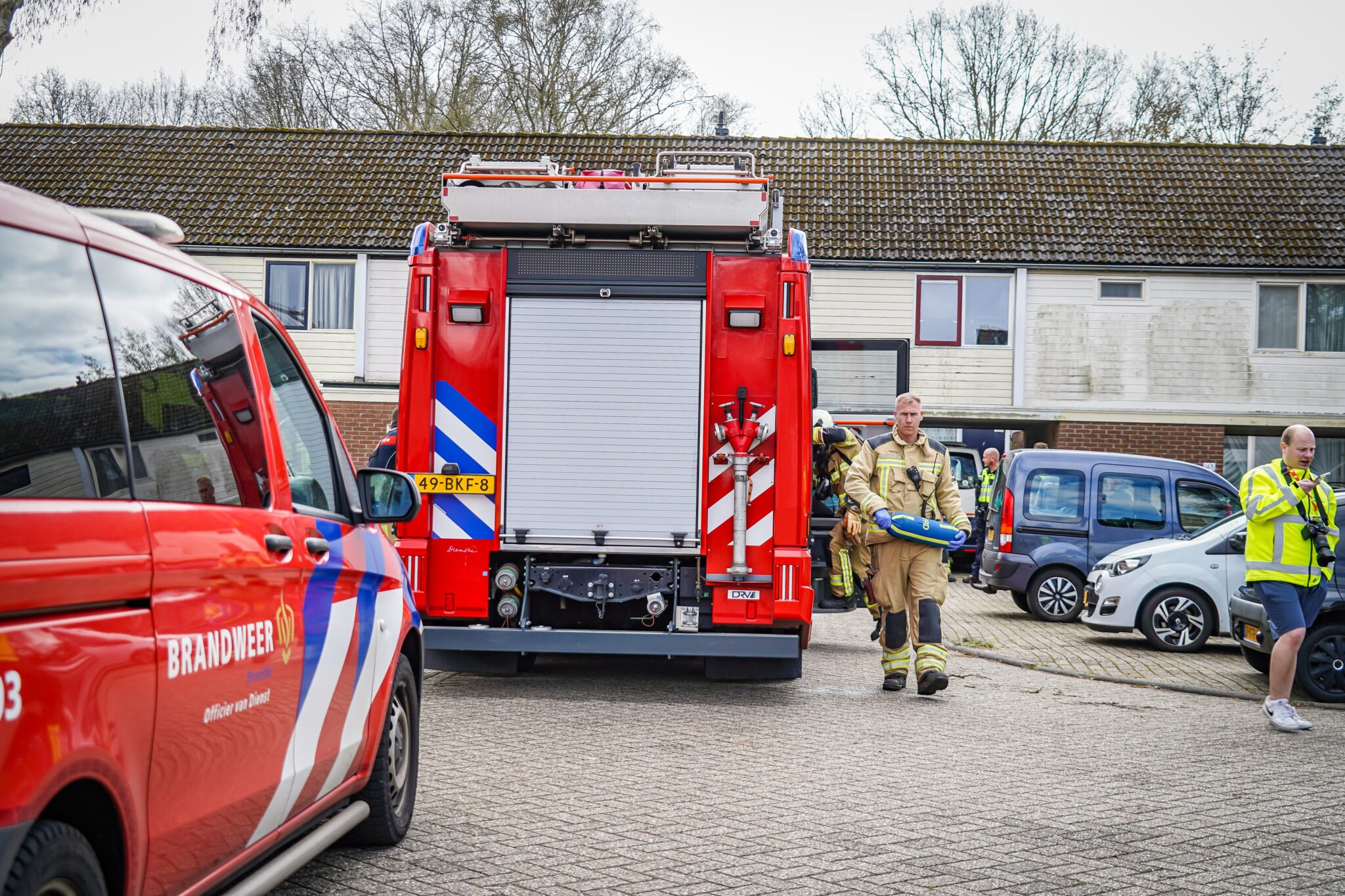 Verdacht pakket met mogelijk gevaarlijke stof zorgt voor inzet hulpdiensten in Emmen