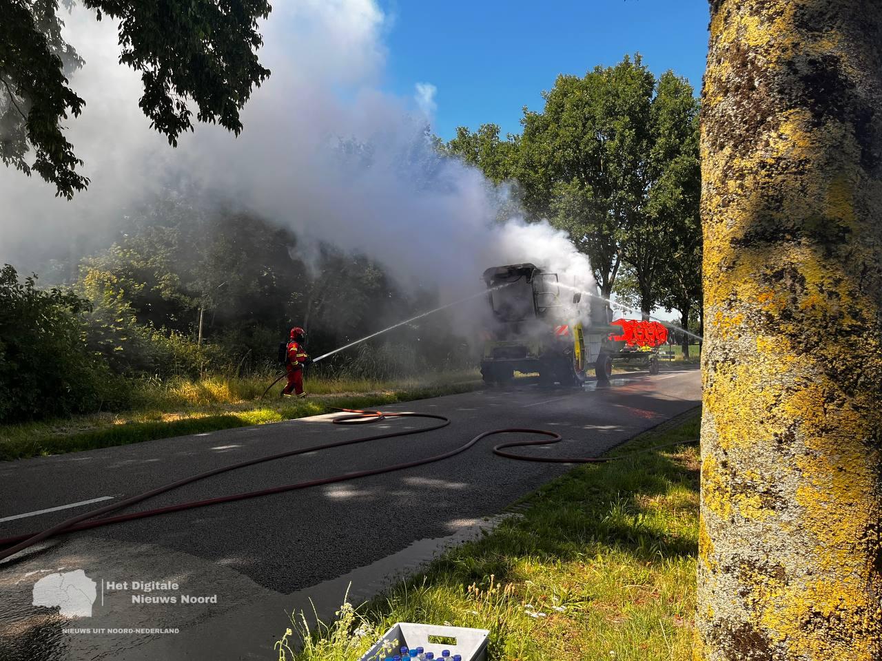 Landbouwvoertuig vat vlam in Veendam
