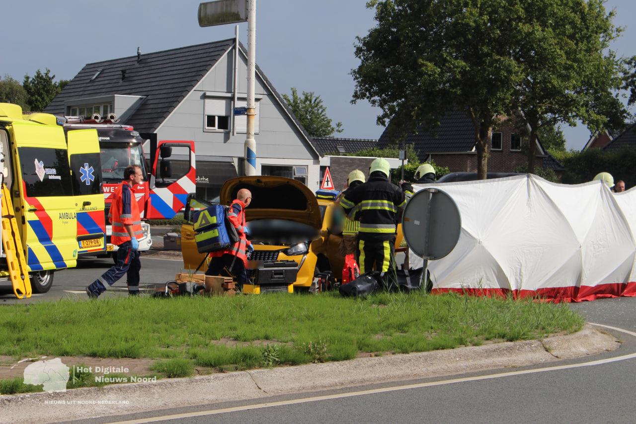 Bestuurder bekneld bij verkeersongeval op de Landyk in Harkema