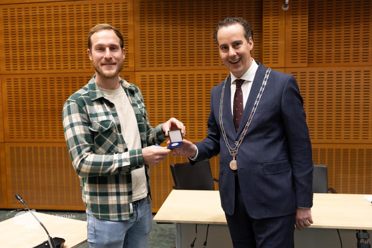 Heldendaad langs de N371: Meppeler ontvangt onderscheiding